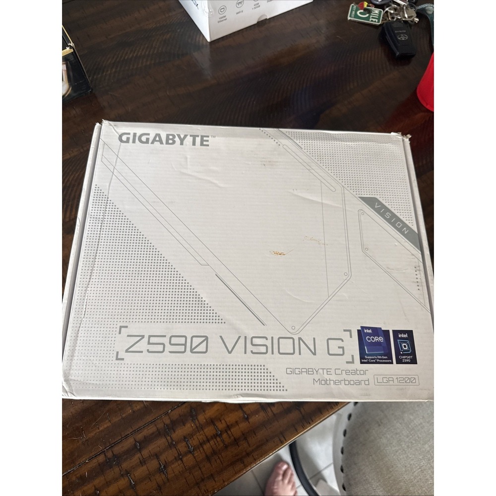 GIGABYTE Z590 VISION G ATX LGA1200 DDR4 Intel Gaming USB 3.2 Brand New Open Box